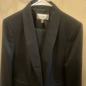 Le Suit Black Pants Suit
